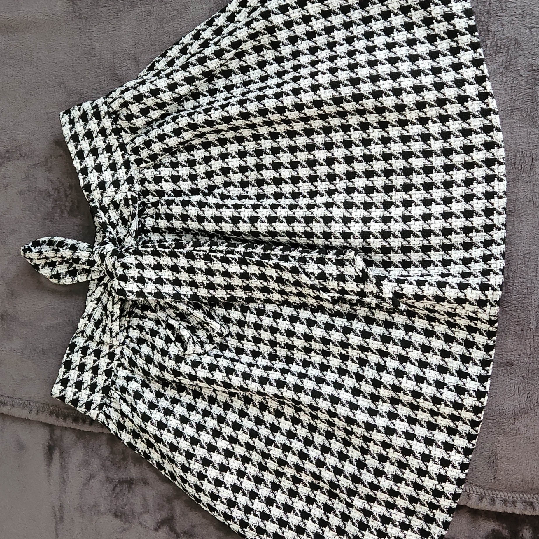 Houndstooth Tie Waist Skater Skirt